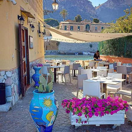 Seaside Santa Flavia
